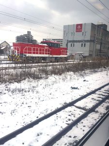 冬の列車イメージ。